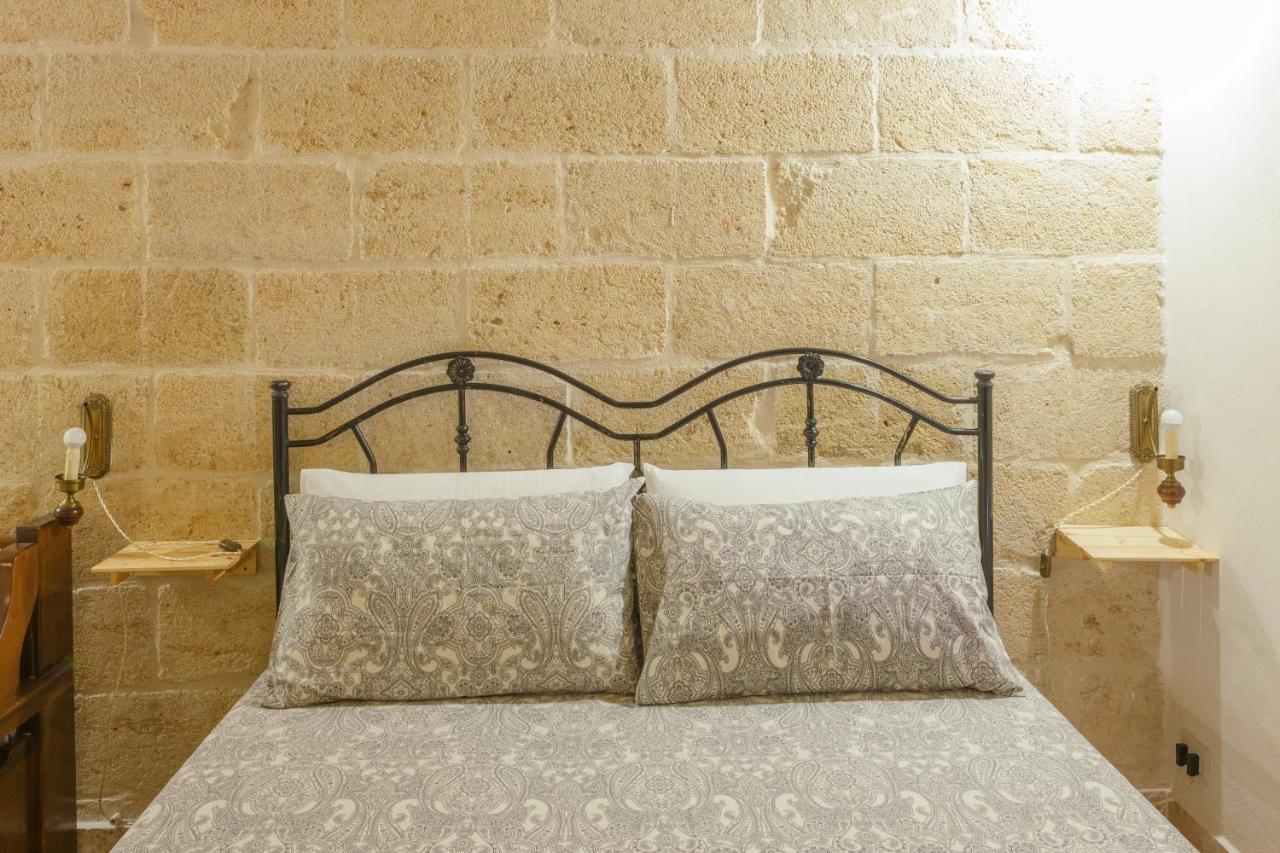 Casolare Lodedo Aparthotel Ceglie Messapica Exterior photo